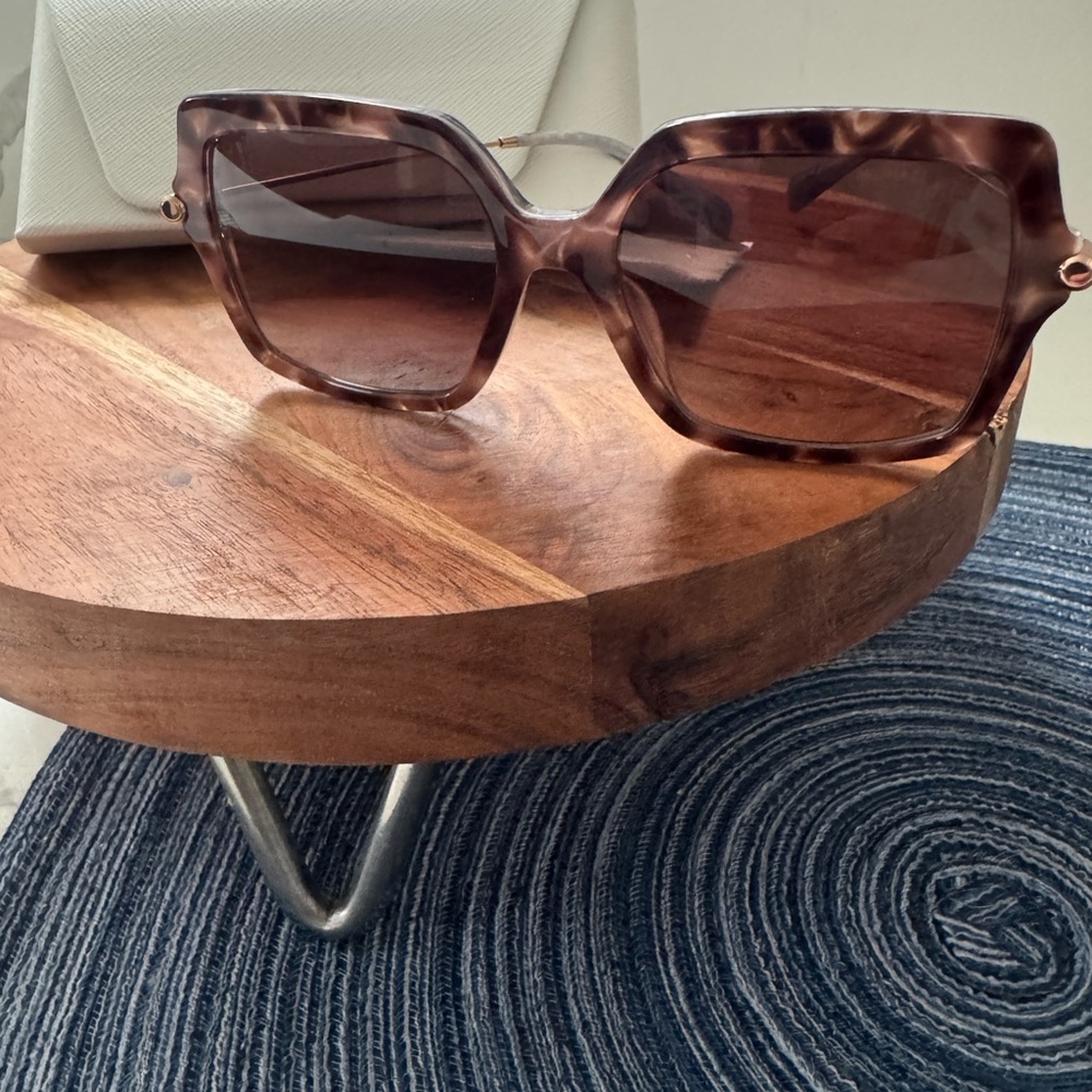 Michael Kors QUOGUE Square Pink Tortoise Sunglasses with Gradient Lenses New - Picture 13 of 14
